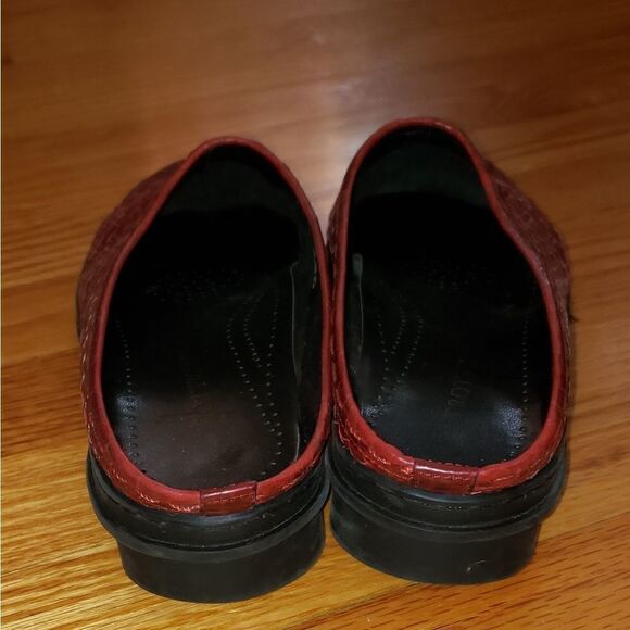 Trotter Heather Slip-On Shoes - Picture 4 of 8